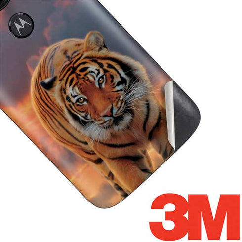 Vincent Hie Rising Tiger Moto E5 Play Skin